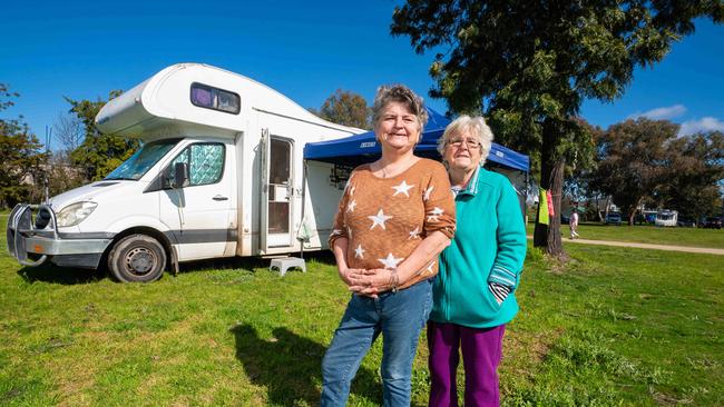 A pop-up camp of displaced Victorians has emerged at Albury Showgrounds. Picture: Simon Dallinger