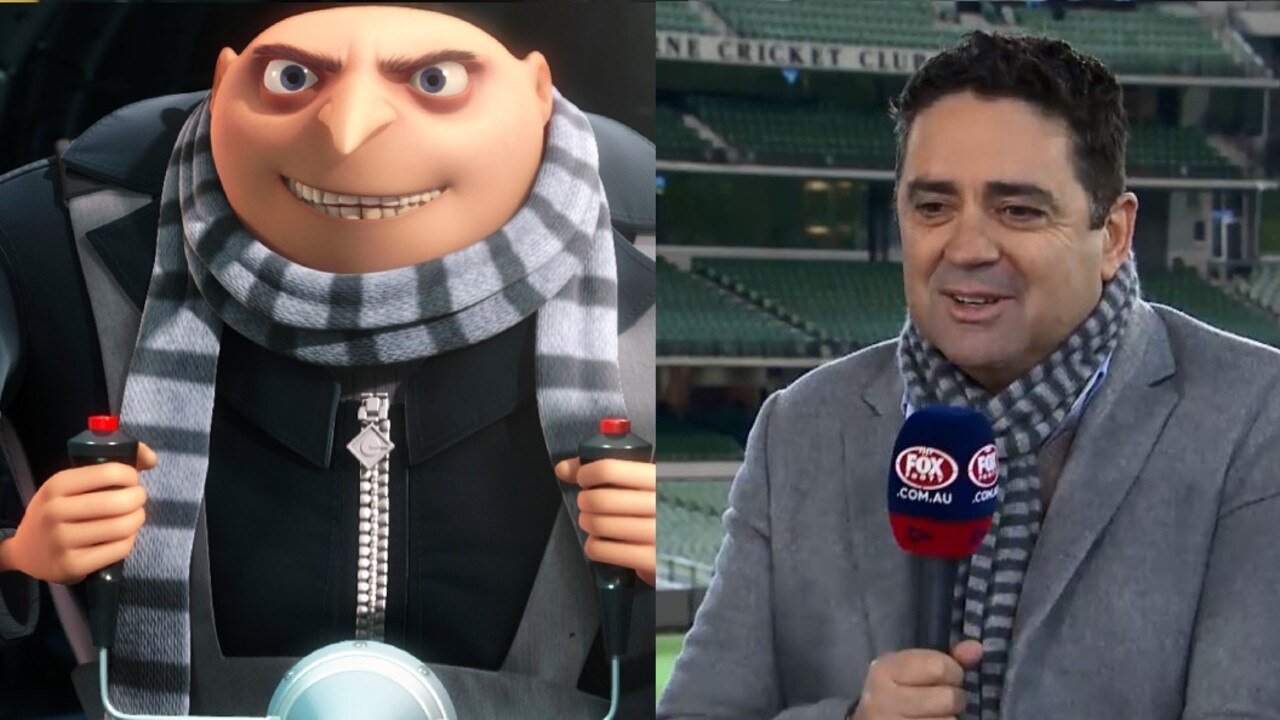 Afl Finals 18 Garry Lyon S Semi Final Outfit Compared To Look Of Gru From Despicable Me