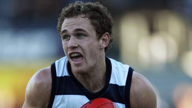 Selwood plays for Geelong in his first year at the club in 2007.