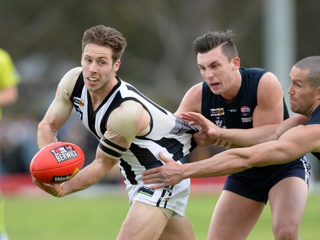 Berwick and Narre Warren lock horns in last year’s SEFNL grand final. Picture: Chris Eastman/AAP