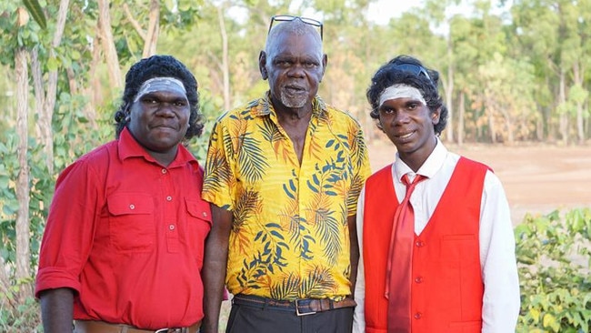 Laynhapuy Homelands School Makarraṯa Team Teacher, Djarriyaŋ Wunuŋmurra, with Ganygarr Yunupiŋu and Mamidal Wunuŋmurra