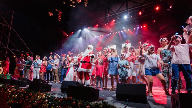 The carols in Coogee draws huge crowds.
