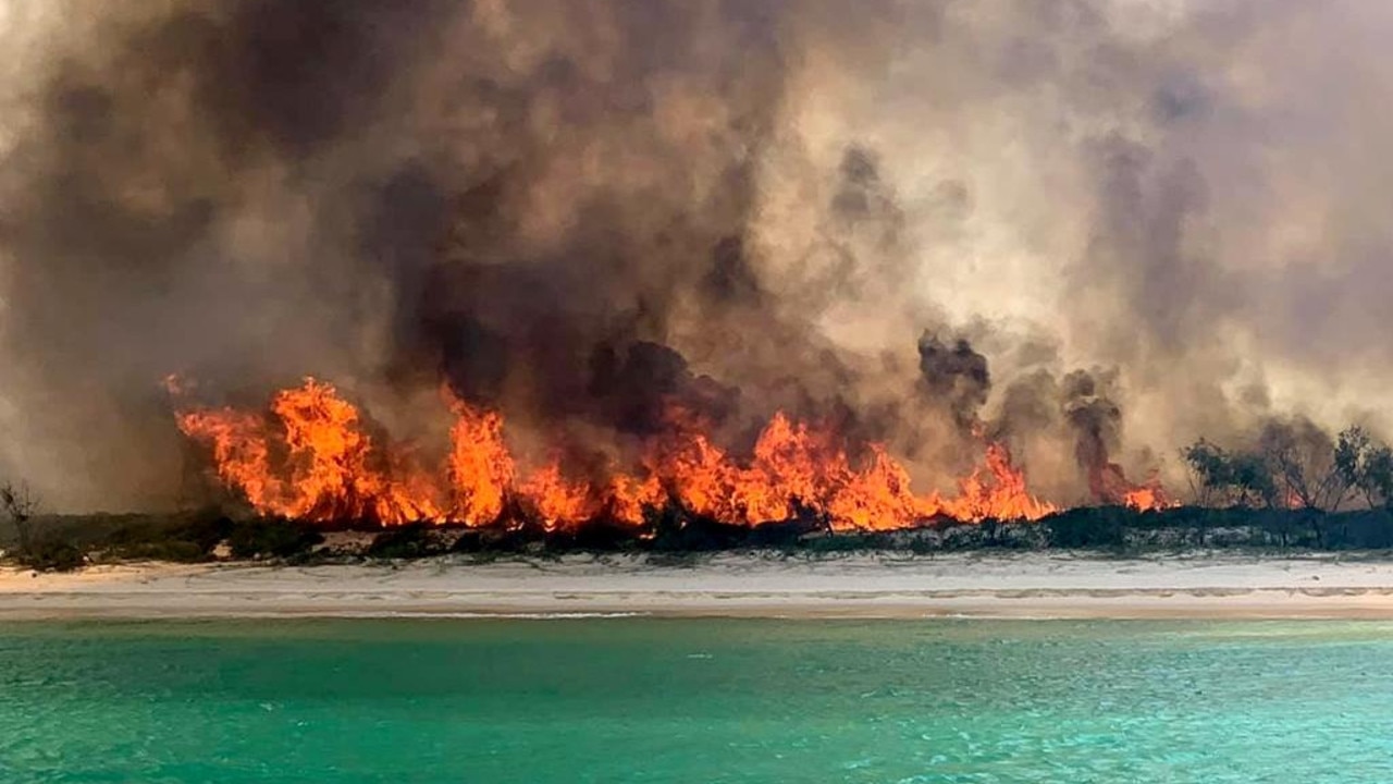 A photo of the bushfire on Fraser Island.