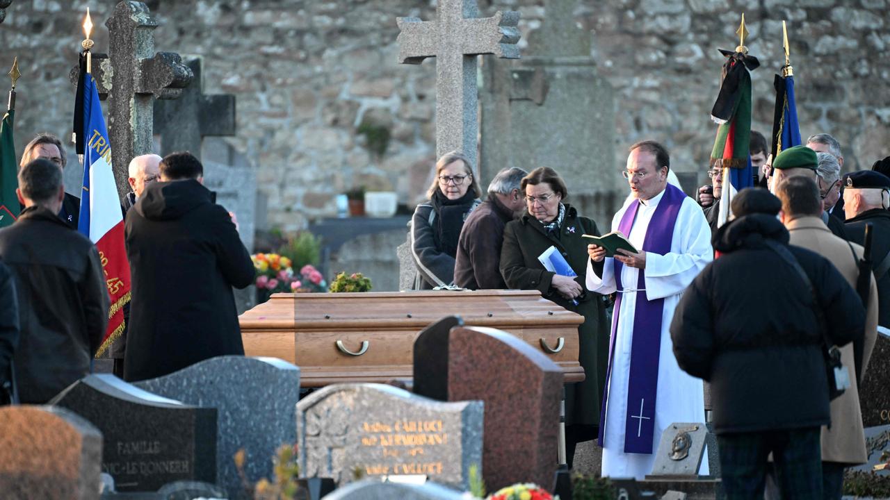 Far-right firebrand Le Pen buried in private ceremony