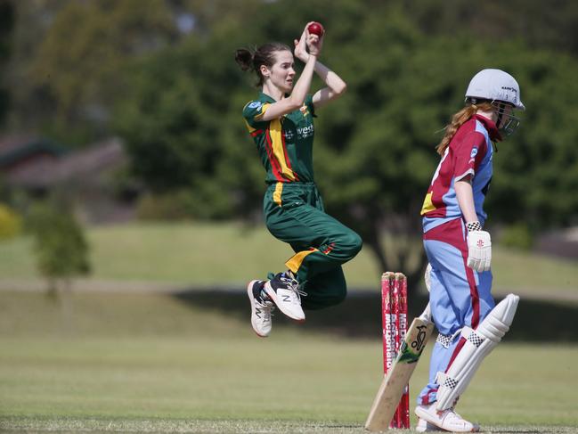 Claire Small launches during delivery. Picture Warren Gannon Photography