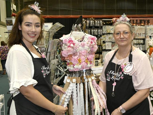 CraftAlive: Day two of craft show draws a crowd