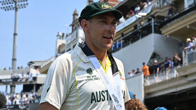 Scott Boland makes the question of who kicks off the Ashes all the more harder. (Photo by Glyn KIRK / AFP)