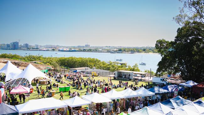 The crowd at the inaugural Rivermakers Markets.