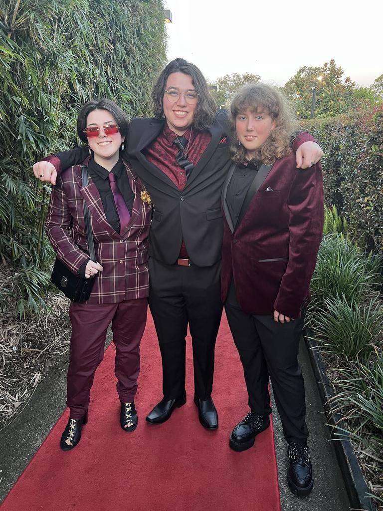 Lexi Anderson-Hodgson, Adrean Eedens and Bailey Irvine ready for the Year 12 Chisholm Catholic College Formal at Victoria Park Marquee.