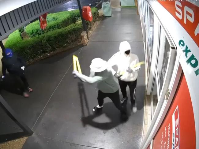 WATCH: CCTV captures teens smashing in supermarket door