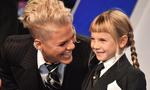 <b>She empowers her daughter about self-image</b> <p> Pink used her 2017 Video Music Awards acceptance speech to teach her then six-year-old daughter, Willow, the power of loving herself. She told the crowd her daughter once told her she felt like the “ugliest girl in the world”. Pink reminded her that she sells out shows without changing her looks: “We don’t change. We take the gravel and the shell and we make a pearl. We help other people to change so that they can see more kinds of beauty.” <p>