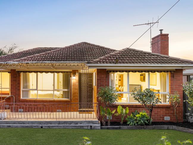 Little-know ‘affordable’ Melb suburb auction buyers can’t miss