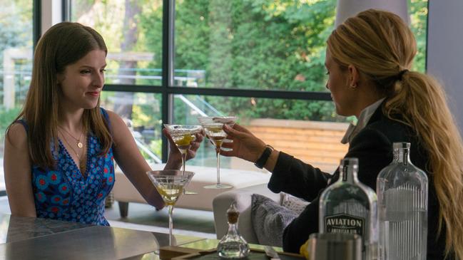 Anna Kendrick and Blake Lively in the slo-mo trainwreck <i>A Simple Favour</i>.