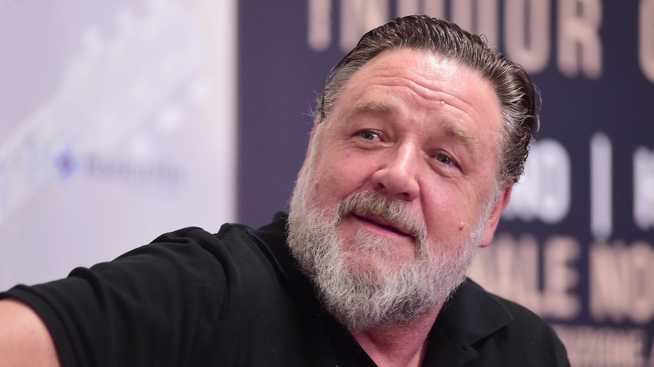 Russell Crowe: Noasis say Russell Crowe left town with the Espy parking ...