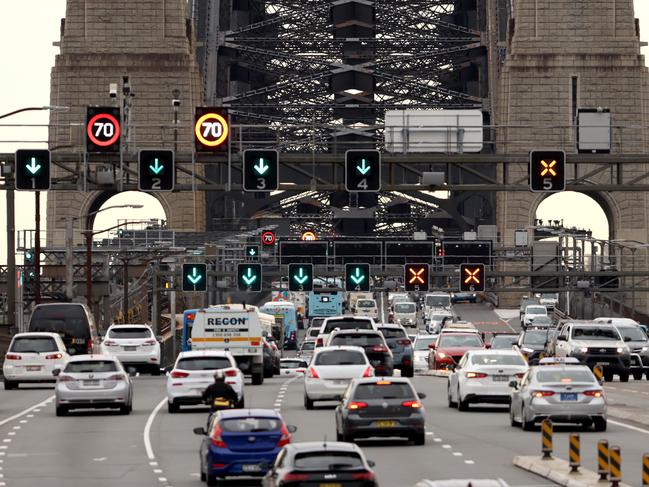 Unless new roads are built, Sydney motorists could crawl at speeds of under 20km/h. Picture: NewsWire / Damian Shaw