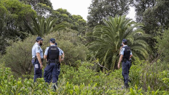 A major police investigation is underway after a body was found dumped and wrapped in plastic in bushland near Sydney Airport. Picture: NewsWire/ Monique Harmer