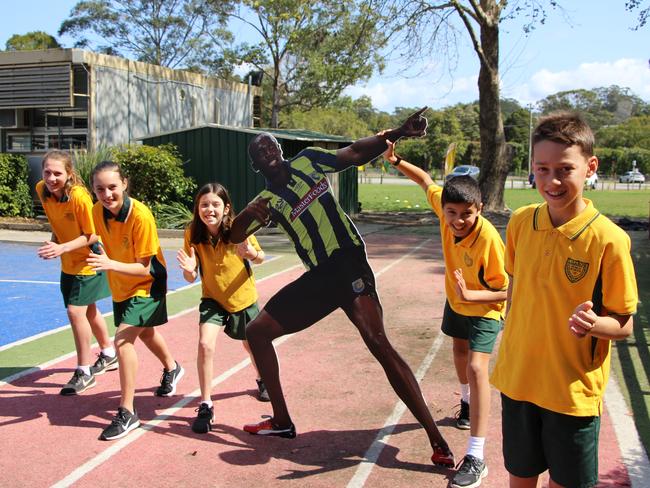 Shenae Donaldson, Ayrlia Purins, Mia Shepherd, Ben Stewart and Oliver Andrews-Bohringer have the 'Bolt' effect at Lisarow Public School