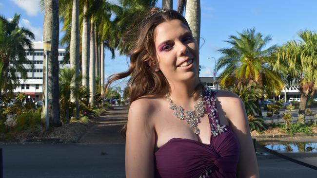Savannah Slatter at the Sarina State High School formal at the MECC, Mackay, on Thursday November 19. Picture: Zizi Averill