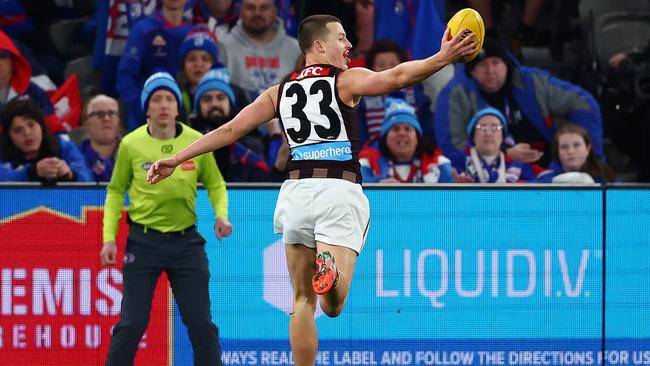MELBOURNE, AUSTRALIA - JUNE 05: Jack Ginnivan of the Hawks runs into an open goal during the round 13 AFL match between Western Bulldogs and Hawthorn Hawks at Marvel Stadium, on June 05, 2025, in Melbourne, Australia. (Photo by Morgan Hancock/Getty Images)