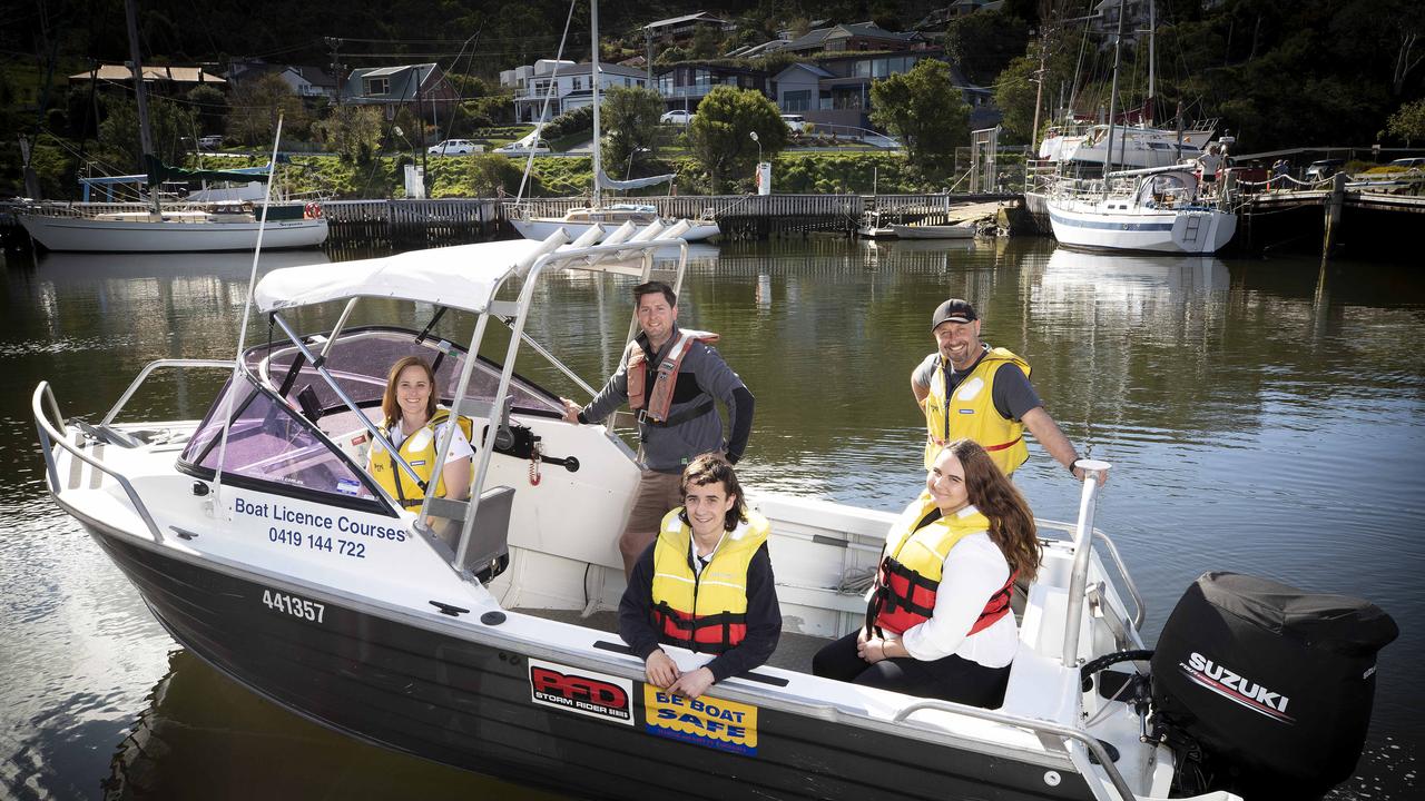 Lifejacket Safety Rules Victoria - Fishing Mad