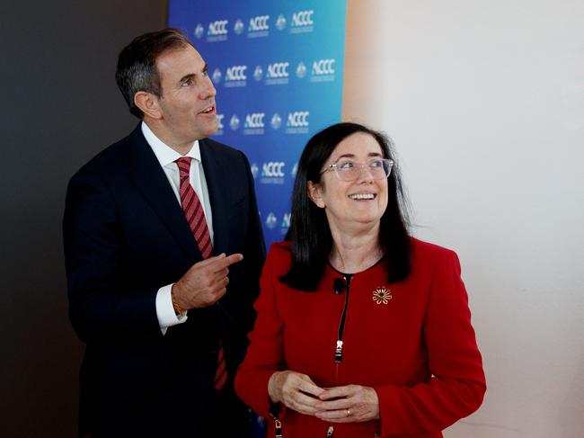 Treasurer Jim Chalmers and ACCC Chair Gina Cass-Gottlieb. The ACCC says better transfers deals are out there. Picture: NewsWire / Nikki Short