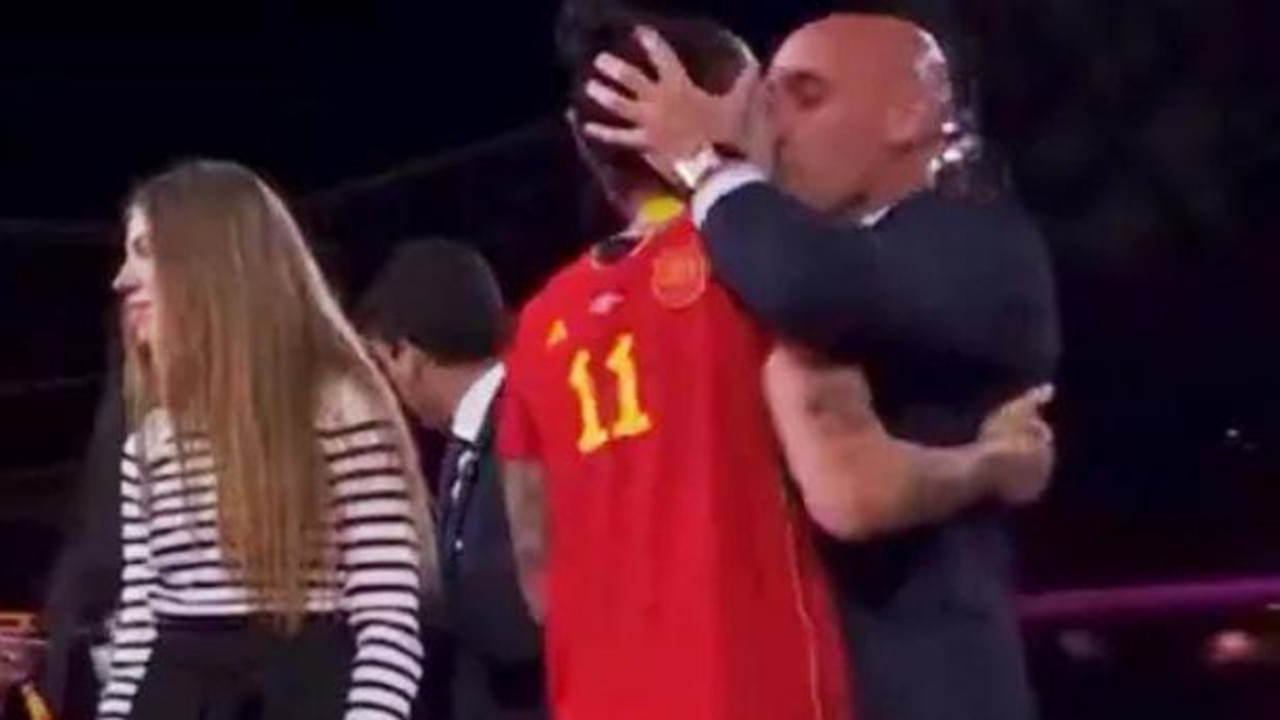 Spanish football chief Luis Rubiales has been slammed for grabbing and kissing star player Jenni Hermoso.