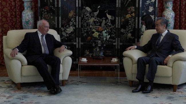 'World renowned statesmen': Inside Paul Keating's meeting with China's Foreign Minister