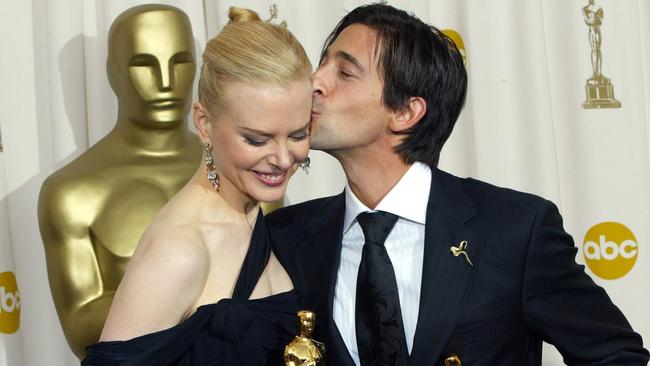 MARCH 23, 2003 : Best Actor Adrien Brody, for film The Pianist, kisses Best Actress Nicole Kidman, for film The Hours, at the 75th Academy Awards in Hollywood, California, 23/03/03.Brody/ActorKidman/Actor