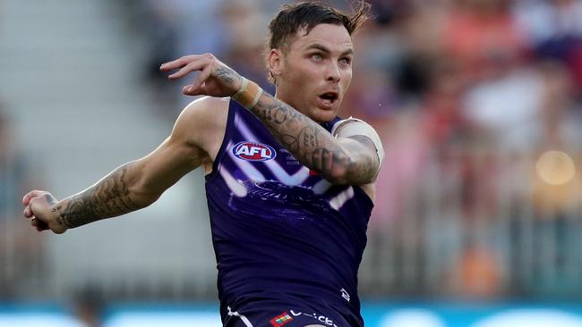 Nathan Wilson in action for Fremantle.