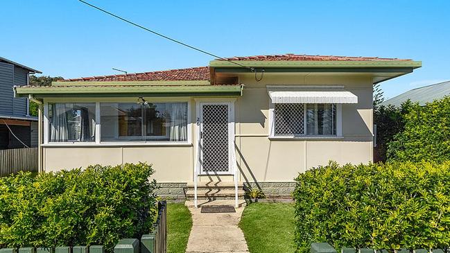 26 Beach St Yamba – sold for $1.65m