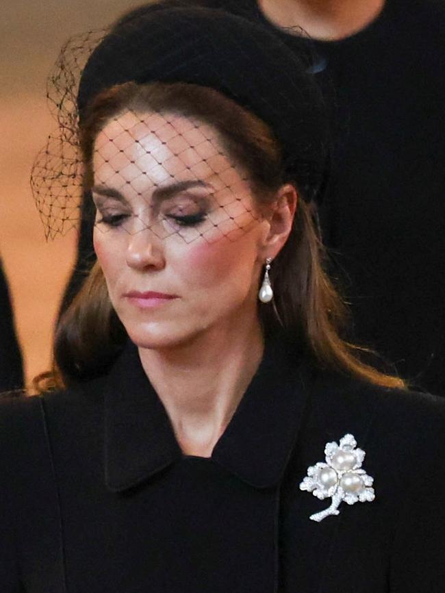 Kate wearing a pearl and diamond brooch gifted to her by the late Queen. (Phil Noble – WPA Pool/Getty Images)