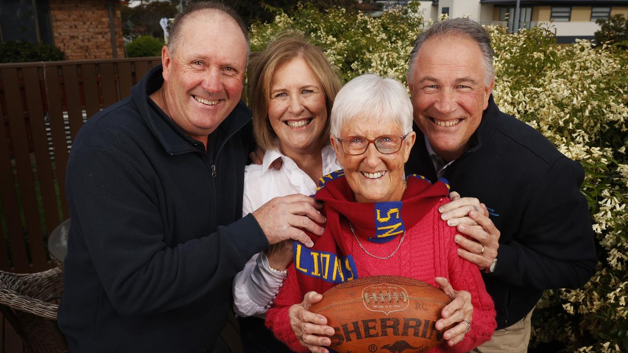 Brother Grant, sister Anne-Maree, mum Beth and brother David. The Fagan's in Hobart ahead of Chris Fagan coaching the Brisbane Lions in the AFL grand final. Picture: Nikki Davis-Jones