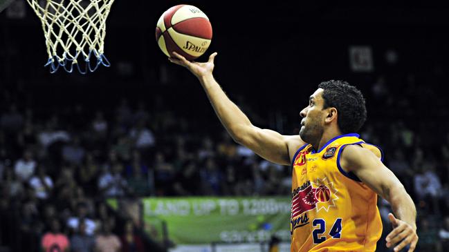 Michael Cedar in action for the Townsville Crocodiles.