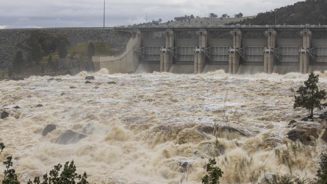 WYANGALA, AUSTRALIA - NewsWire Photos NOVEMBER 16, 2022: A day after the NSW government declared the largest-ever flood disaster to hit the state, water continues to pour from the Wyangala Dam. Picture: NCA NewsWire / Gary Ramage