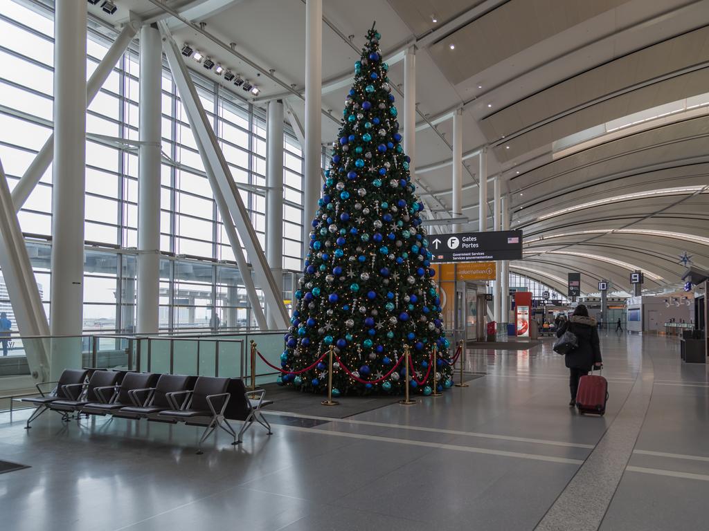 How to get through the airport faster at Christmas Tips and tricks
