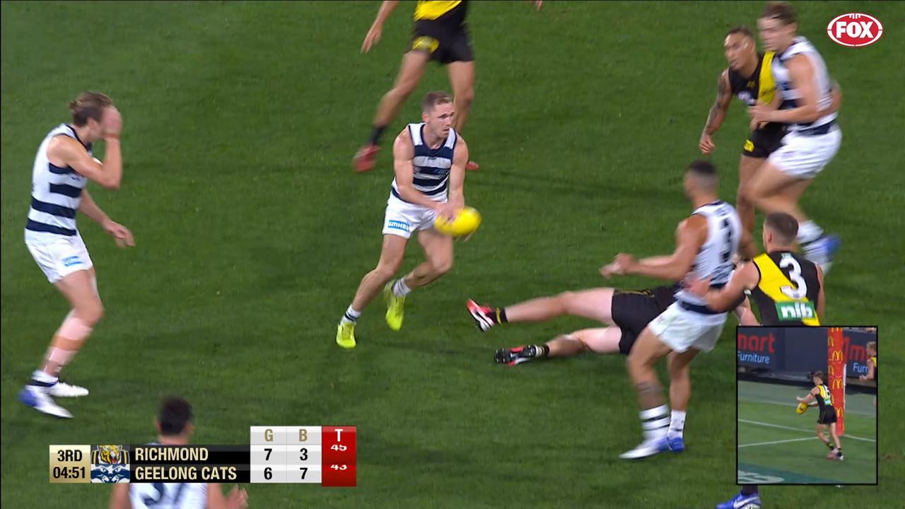 AFL Grand Final 2020: Jack Riewoldt smothers Joel Selwood video ...