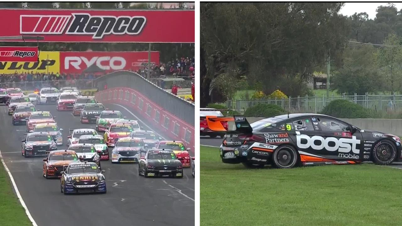 A horror crash has marred the start of the Bathurst 1000.