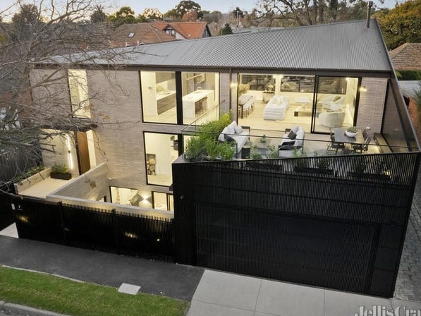 Hawthorn house’s incredible $7m auction result
