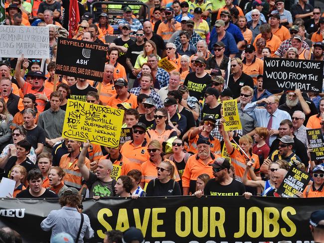 Heyfield Mill rally against job losses. Picture: Jason Edwards