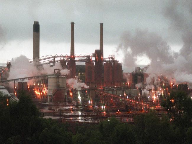 Alumina plant at Gladstone.The Boyne Island aluminium smelter will be modernised to the tune of $692 million.Queensland / Industry / Aluminium