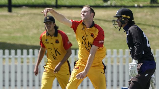 Josh Bartlett lets one go for St Kilda against Melbourne University. Picture: Valeriu Campan