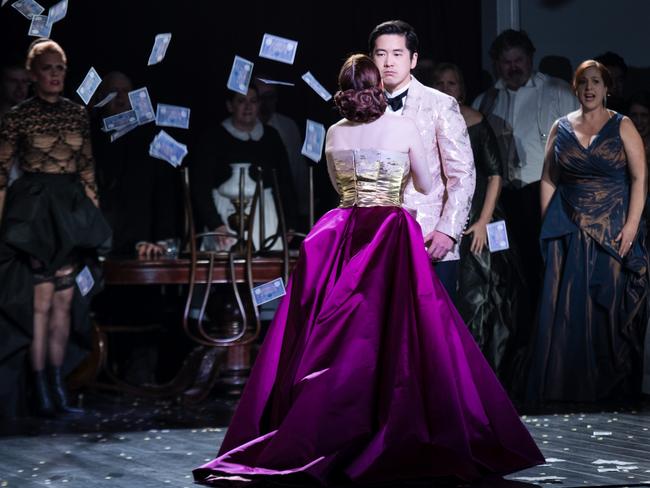 A scene from La Traviata, Opera Queensland 2022. Picture: Jade FergusonOQ_LATRAVIATA_JADEFERGUSON_@VISUALPOETSSOCIETY13072022-9757.jpg