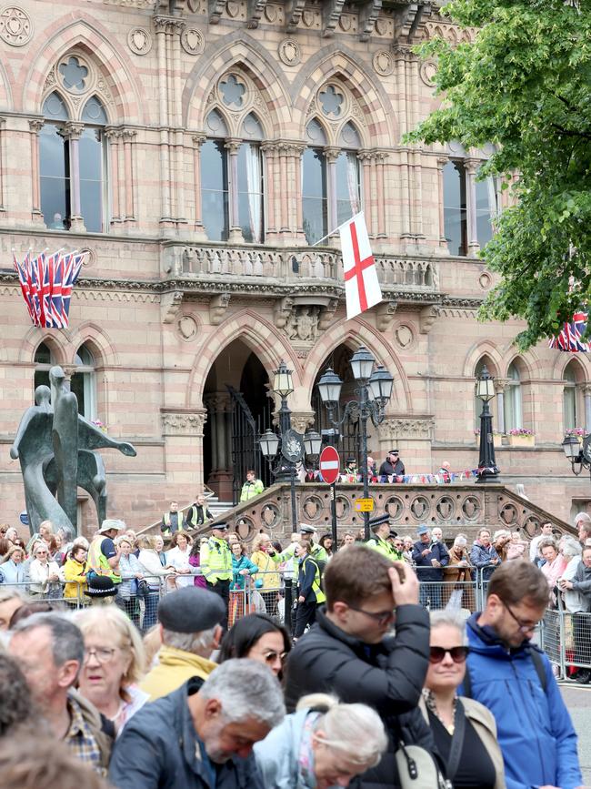 Hundreds of people gathered outside the cathedral. Picture: Chris Jackson/Getty Images