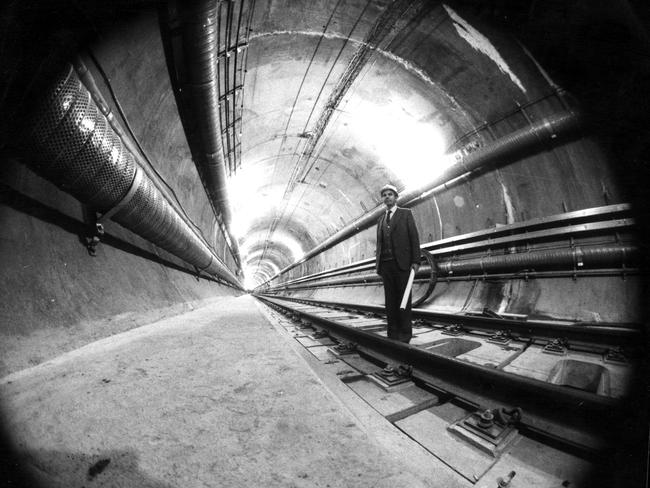 The City Loop was almost finished by the end of 1980, with test trains running by December.