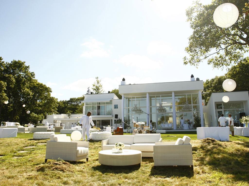 Exterior or Diddy’s East Hampton estate. Picture: Mat Szwajkos/CP/Getty Images