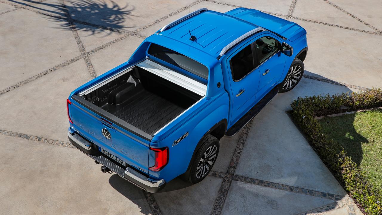 Top-grade Amarok models are loaded with features such as an electric rolling tray cover.