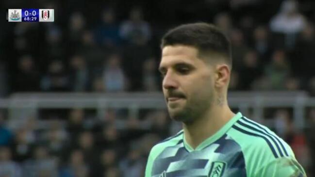 Mitrovic penalty DENIED – double kick?