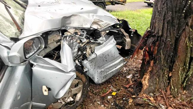 Car crashes into tree at Amamoor. Picture: Troy Jegers