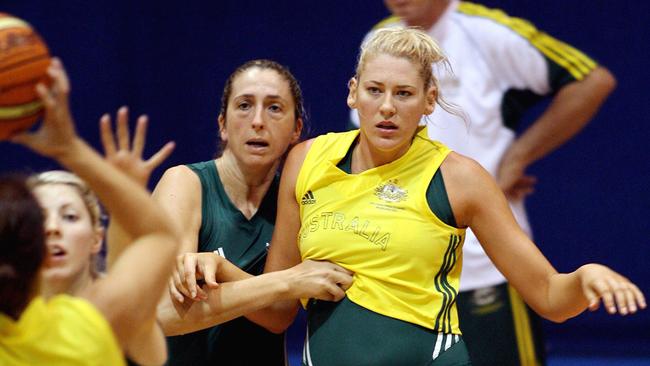 Lauren Jackson and Jenny Whittle in 2006.