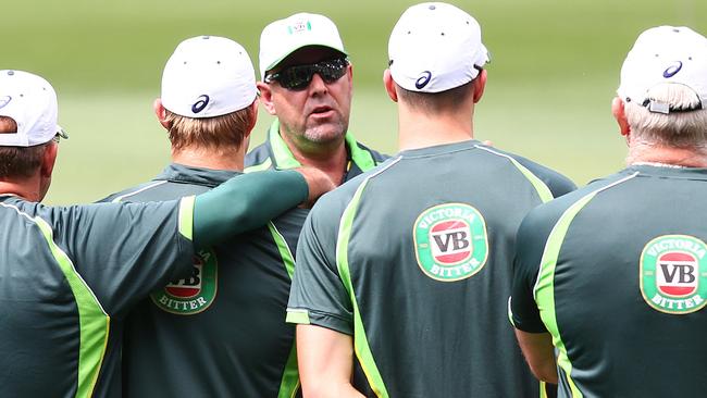 Coach Darren Lehmann talks to the squad